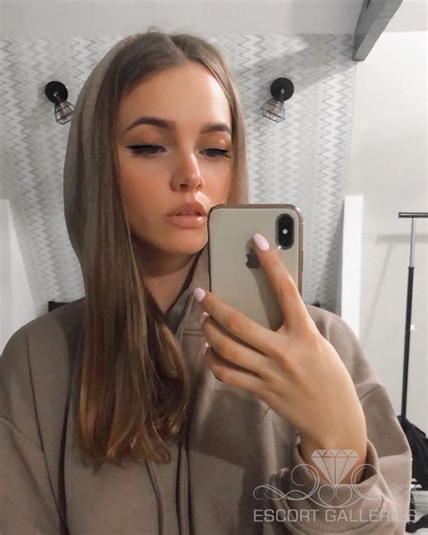 miana escort|Miana (19) Fetish Teen Escort Babe Page (Berlin) 